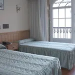 拉里酒店 2* 西宜