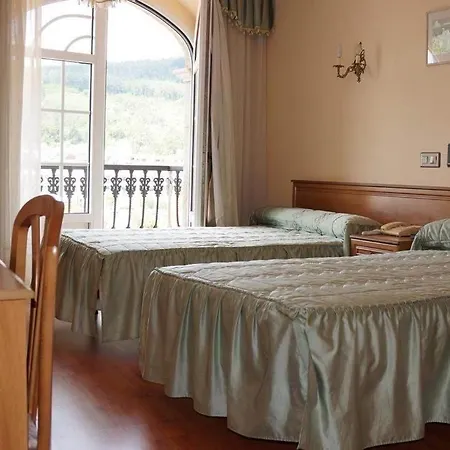 Hotel Larry