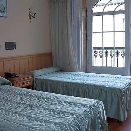 Larry Cee